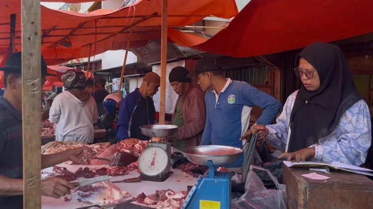 Harga Daging Sapi Tembus Rp200 Ribu di Sungai Penuh