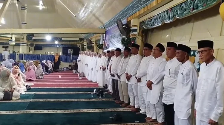 Tradisi Pelepasan CJH Depati Payung Pondok Tinggi