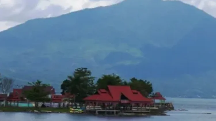 Warga Keluhkan Harga ‘Selangit’ di Salah Satu Rumah Makan Pinggir Danau Kerinci