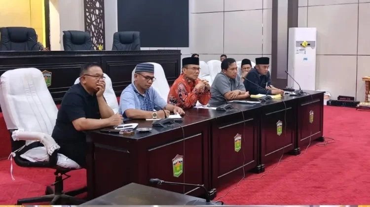 Komisi II DPRD Gelar Hearing Bersama Mitra Kerja Terkait Relokasi Lapak