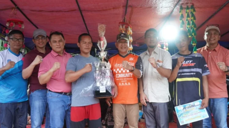 Pacu Perahu Sungai Ulak Memuncak, Ribuan Warga Tumpah Ruah di Sungai Tantan