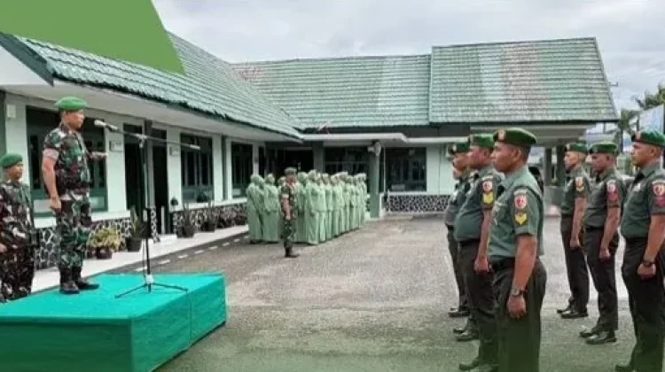 Dandim Kerinci Pimpin Upacara Kenaikan Pangkat Prajurit