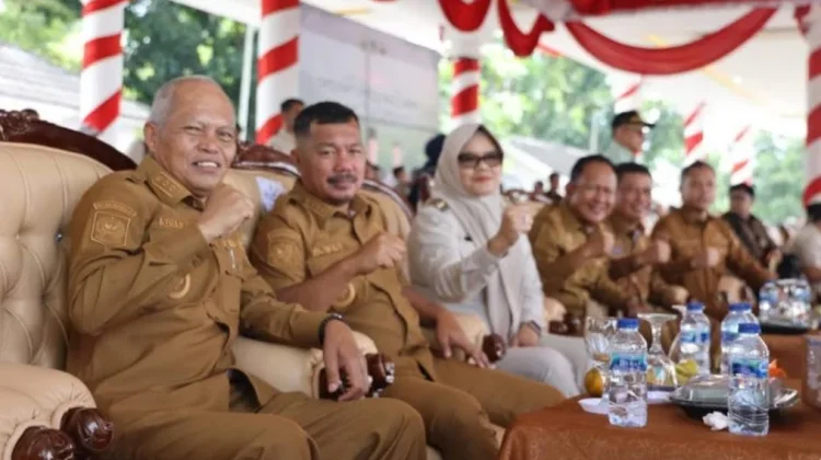 Wawako Azhar Hadiri Pelantikan Pengurus HKTI dan Gerakan Tanam Padi di Jambi