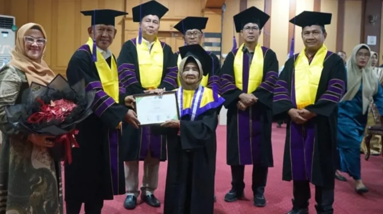 Merangin Cetak Lansia SMART, 27 Peserta Sekolah Lansia Tangguh Diwisuda