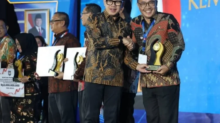 Walikota Alfin Raih Penghargaan dan Insentif Fiskal Rp3 Miliar