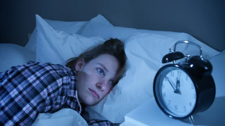 Dulu Manusia Tidur Dua Kali Setiap Malam, Kenapa Kini Hilang?