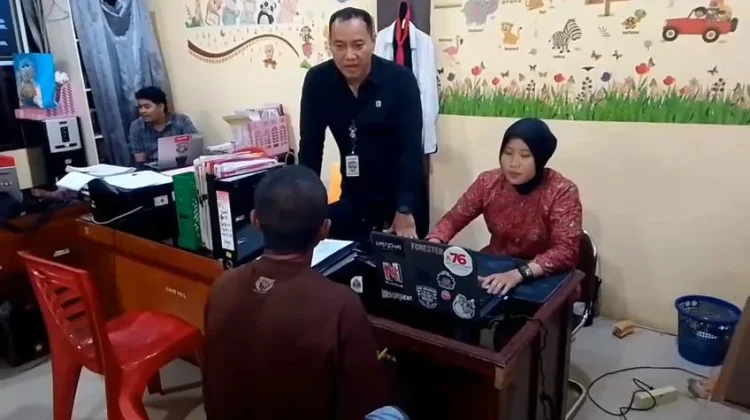 Oknum Ketua RT di Merangin Cabuli Keponakan