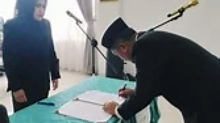 Perkuat Tata Kelola BUMD, Maya Novefri Ditunjuk Jadi Plt Direktur Tirta Sakti