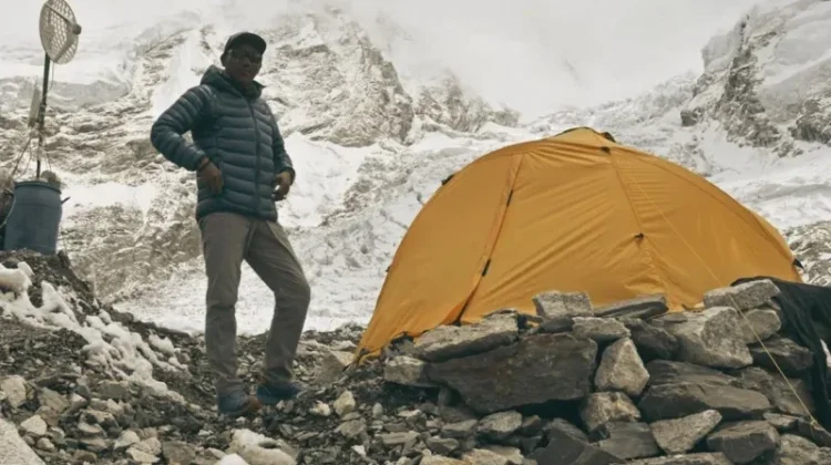 Kami Rita Sherpa Taklukkan Everest ke-32 Kali, Rekor Dunia di tengah Ancaman Iklim