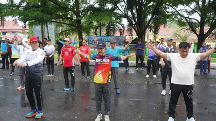 Ratusan Warga Padati Taman Bujang Upik, CFD Perdana Merangin