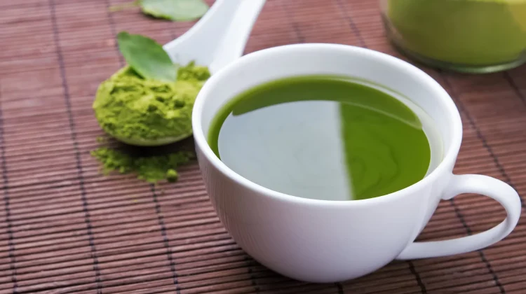 7 Makanan dan Minuman yang Bisa Kurangi Risiko Kanker, Apa Saja?