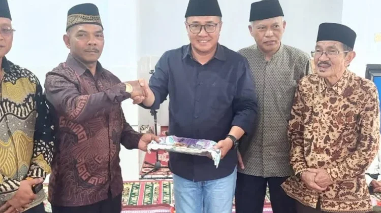 Wako Alfin Serahkan Bantuan Ambulance untuk Masyarakat