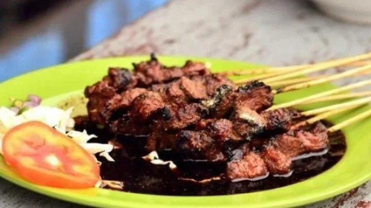 Benarkah daging kambing bikin darah tinggi? Simak penjelasan medis