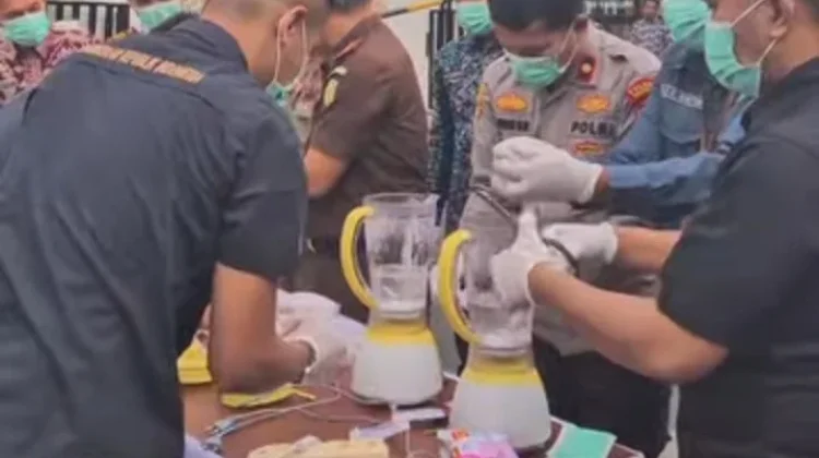 Perangi Narkotika, Kejari Sungai Penuh Musnahkan Puluhan Gram Sabu dan Ganja
