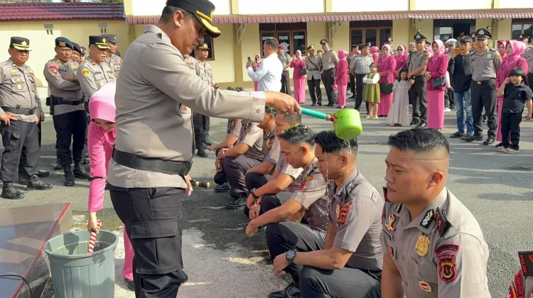 67 Personel Polres Kerinci Naik Pangkat jelang Hari Bhayangkara