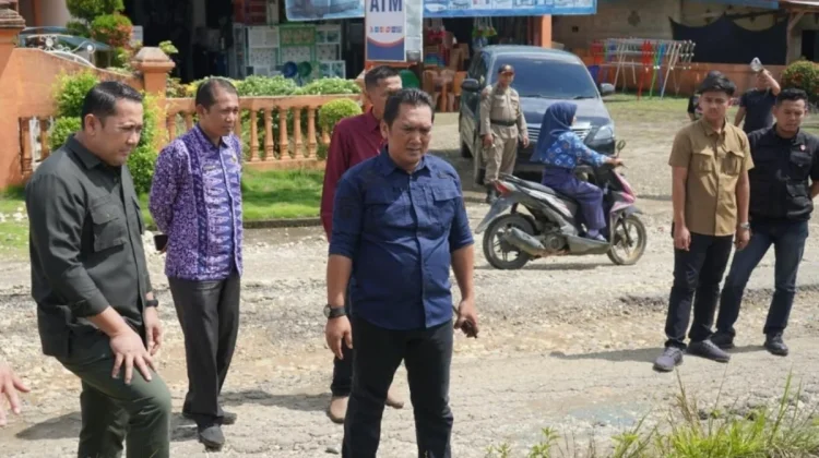 Pemkab Merangin Siapkan Rp2,4 Miliar,Untuk Perbaikan Jalan Rusak di Pamenang