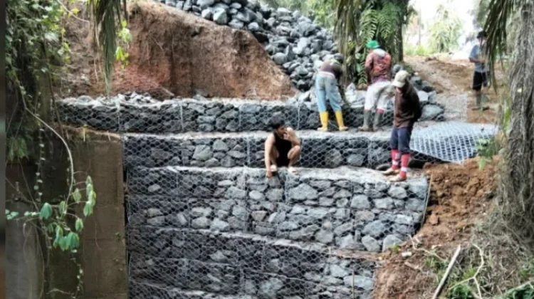 Pemkab Merangin Tuntaskan Turap Penahan Longsor di Renah Pamenang
