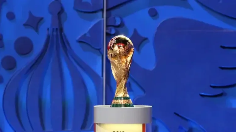 Trofi Piala Dunia Terbuat dari Emas Asli?
