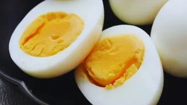 Kebanyakan Makan Telur? Ini Efek Samping dan Takaran Amannya