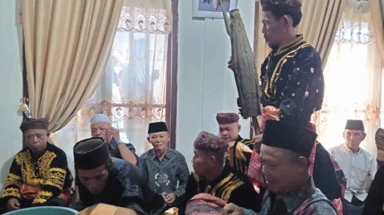 Warisan Raja, Tombak Belang dan Payung Sekaki Dijaga Turun-Temurun