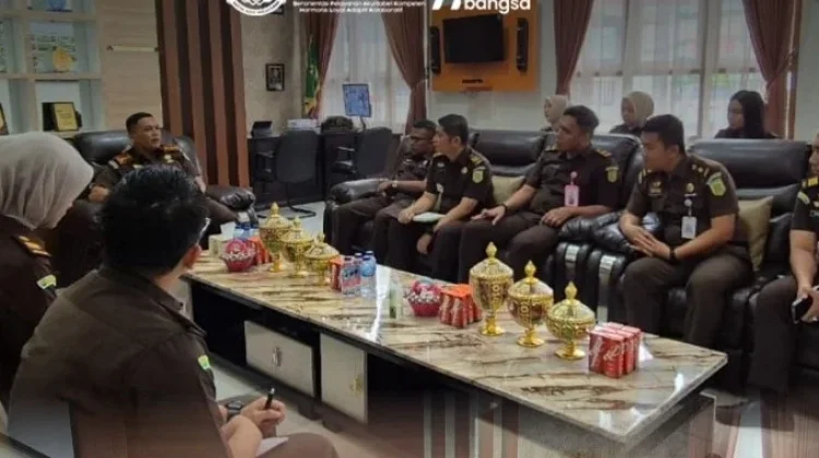 Kejari Sungai Penuh Bahas Plea Bargaining dan Isu Strategis Penanganan Perkara