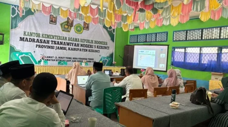 MTsN 5 Kerinci Ikuti Zoom Meeting Evaluasi & Pembinaan PMPZI