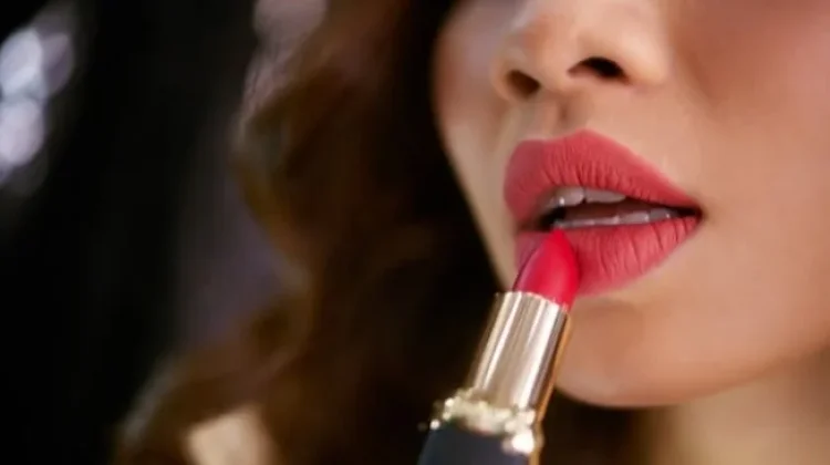 Rekomendasi Lipstik Transferproof yang Cocok untuk Kulit Sawo Matang