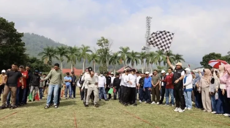 Meriahkan HUT RI ke-81, Pemkot Sungai Penuh Gelar Lomba Olahraga Tradisional