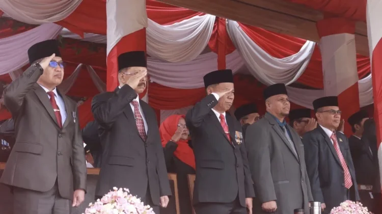 Kepala Kementerian Agama Kota Sungai Penuh Ikuti Peringatan HUT RI