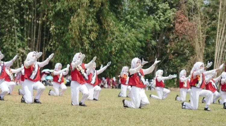 Pasbin MTsN 6 Kerinci Tampil Memukau di HUT ke-81 RI