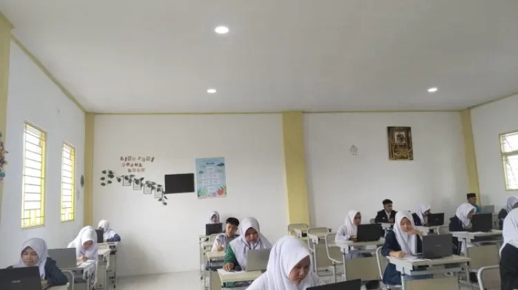 OMI 2026 Resmi Bergulir, Peserta di Kerinci Fokus Taklukkan Soal
