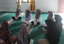 Siswa MTsN 1 Kerinci Tebar Kebaikan lewat Program Safari Ramadhan