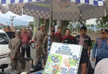 Satpol PP Tertibkan PKL Bandel di Pusat Kota