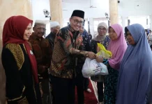 Serahkan Santunan Anak Yatim, Wako Alfin Beri Semangat dan Motivasi
