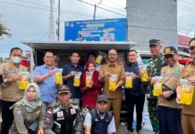 Operasi Pasar di Desa Jujun, Wabup Murison Pastikan Ketersediaan Bahan Pokok