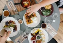 Lima Kebiasaan Lebaran Picu Kenaikan Berat Badan