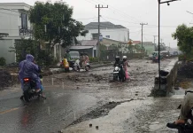Drainase meluap, desa tangkil kecamatan gunung tujuh terdampak banjir