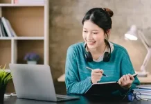 Ingin Mengenali Orang Cerdas dari Kebiasaan Sehari-hari? Ini 5 Caranya