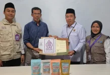 Kemenag Sungai Penuh Serahkan Sertifikat Halal
