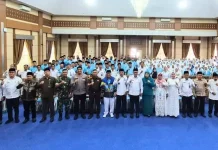 Wali Kota Alfin Lepas 128 Jamaah Haji Sungai Penuh menuju Tanah Suci