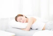 Posisi Bantal yang Benar saat Tidur