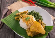 Cara Sehat Menyantap nasi Padang
