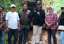 Wabup Murison Tinjau Pemeliharaan Jalan Selampaung–Masgo