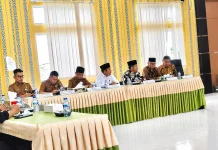 KAKANKEMENAG KERINCI HADIRI RAPAT PAKEM