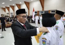 Wako Alfin Kukuhkan 30 Anggota Paskibraka Kota Sungai Penuh Tahun 2026