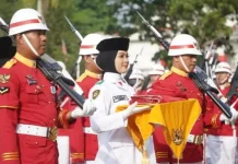 Raisa Nienda, Siswi Kerinci Jadi Pembawa Baki Bendera HUT ke-81 RI di Jambi