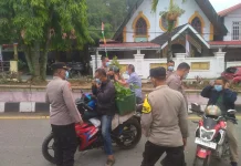 Polres Kerinci Bagikan 700 Masker Gratis untuk Pengendara