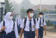 Kabut Asap Selimuti Kerinci, Disdik Minta Siswa Tak Abaikan Masker