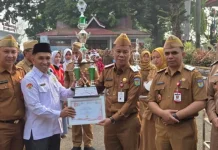 MTsN 1 Kota Sungai Penuh Juara 1 Lomba Barisan Indah HUT RI ke-81