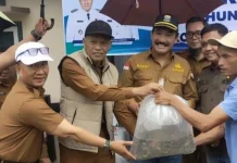 Pemprov Jambi Salurkan Benih Nila Hitam untuk Kelompok Perikanan Khayangan